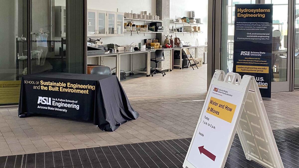 Tabling at a the Center for Hydrologic Innovations lab